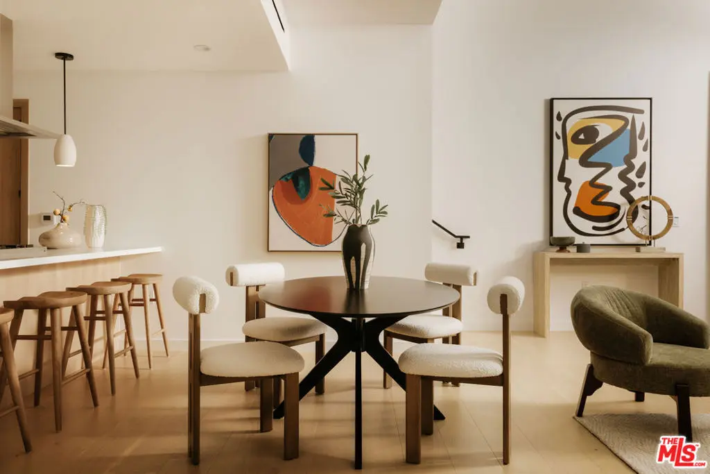 Condominium for sale at 2919 Waverly Drive 105, Los Angeles, CA featuring 3 beds and 2 baths