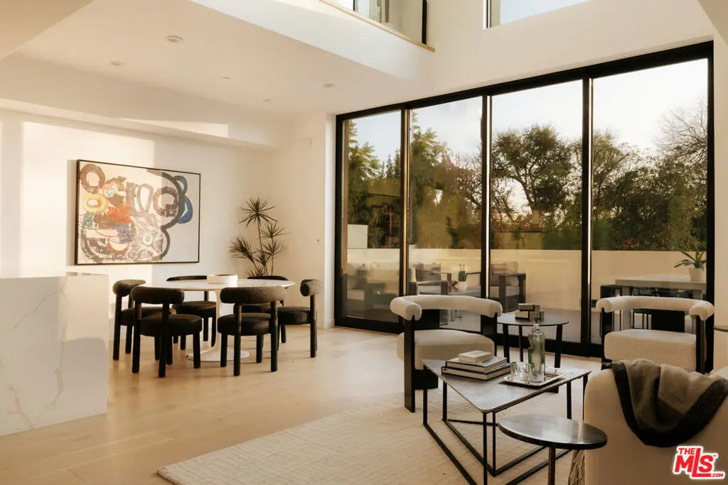 Condominium for sale at 2919 Waverly Drive 106, Los Angeles, CA featuring 2 beds and 3 baths