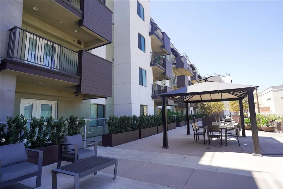 419 N Chandler Avenue 303, Monterey Park, CA — listing photo 1