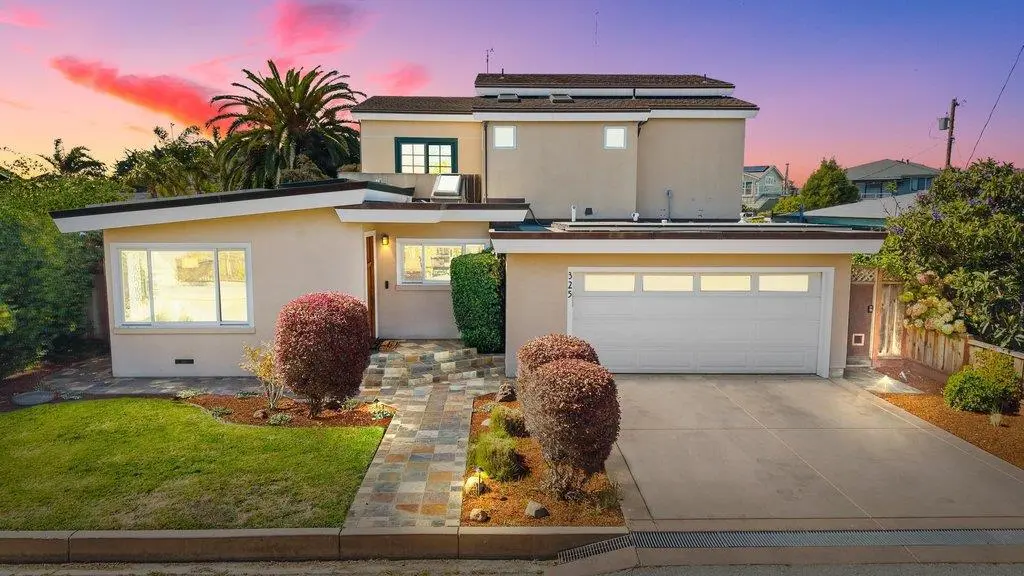 Single Family Residence for sale at 325 25th Avenue, Santa Cruz, CA featuring 3 beds and 2 baths