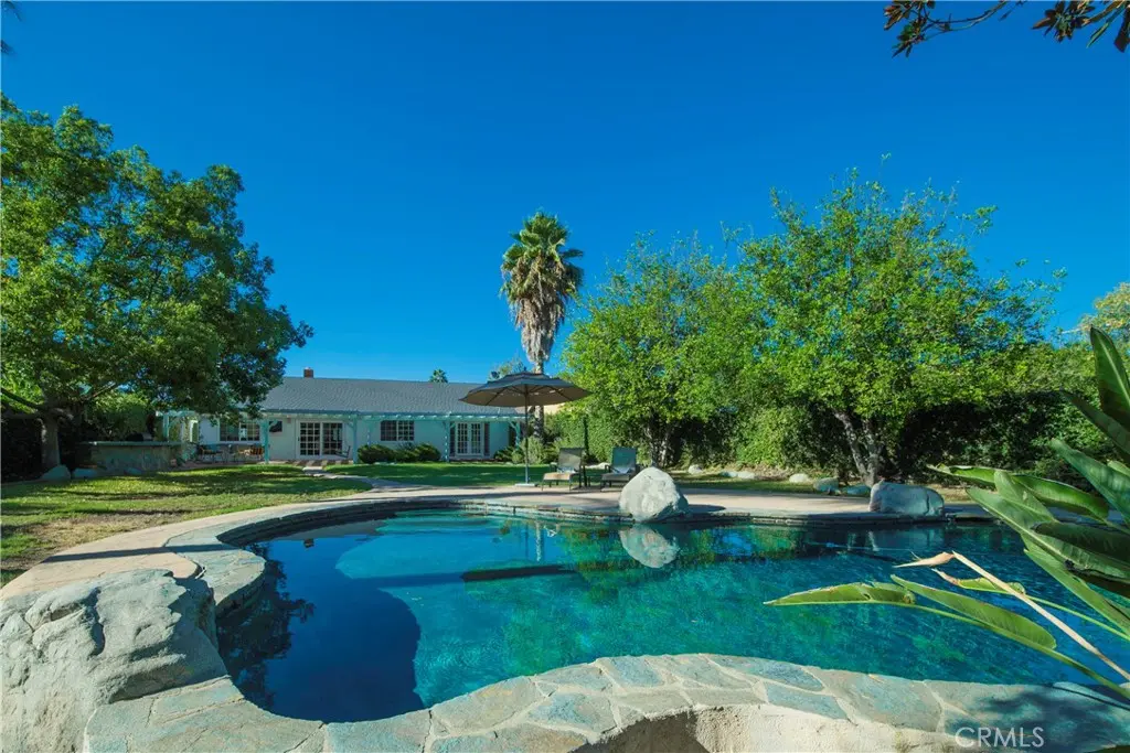 6504 Tamarind, Oak Park, CA — listing photo 1