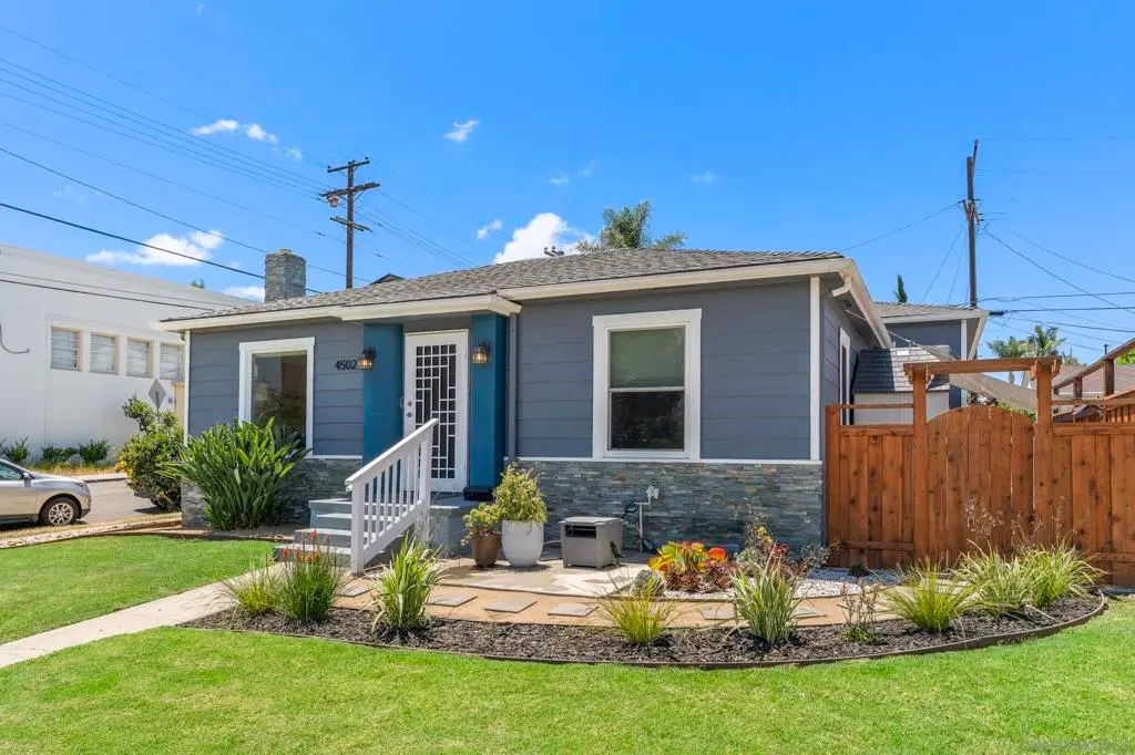 Single Family Residence for sale at 4502 Vista St, San Diego, CA featuring 3 beds and 3 baths