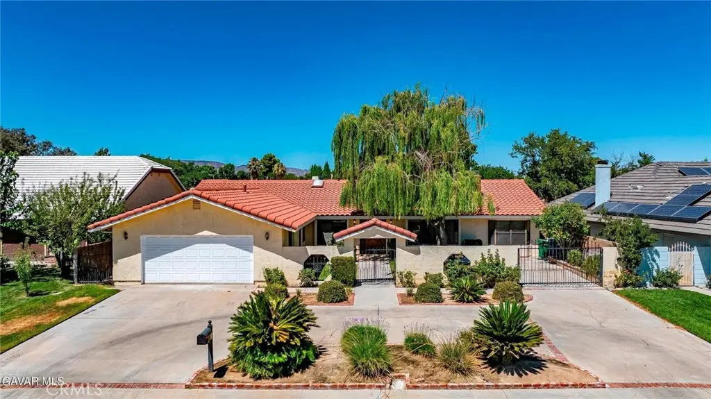 43029 Ed Halley, Lancaster, CA — listing photo 1