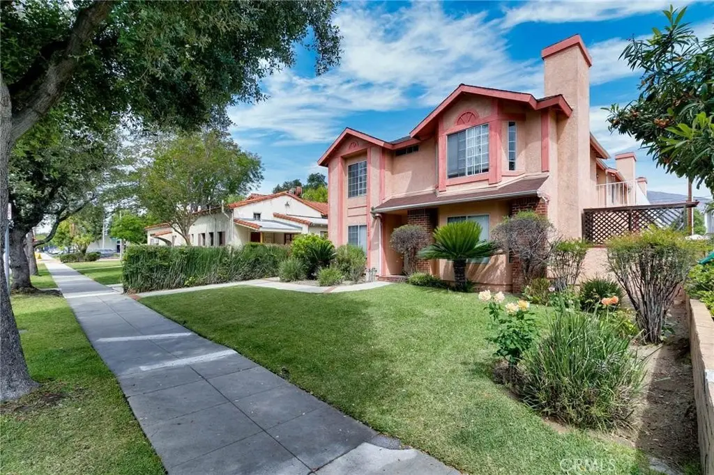 Triplex for sale at 113 Diamond, Arcadia, CA