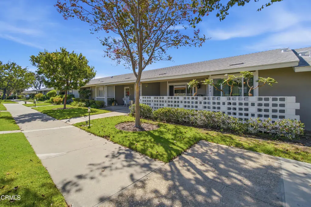 184 W Fiesta Green, Port Hueneme, CA — listing photo 1