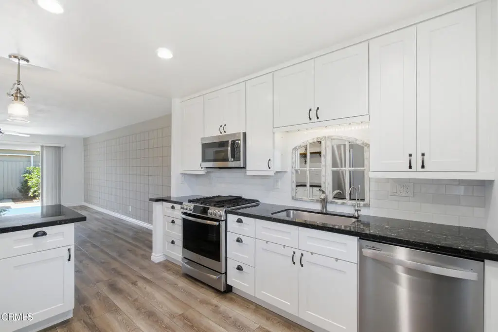 Condominium for rent at 184 W Fiesta Green, Port Hueneme, CA featuring 3 beds and 2 baths