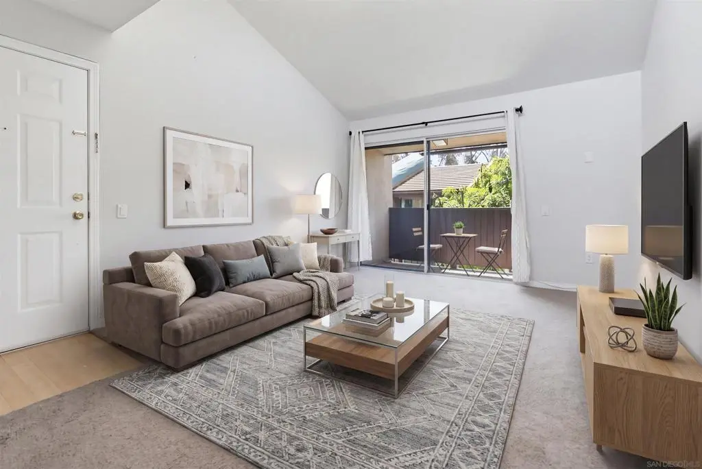 Single Family Residence for rent at 3454 Castle Glen 228, San Diego, CA featuring 2 beds and 2 baths
