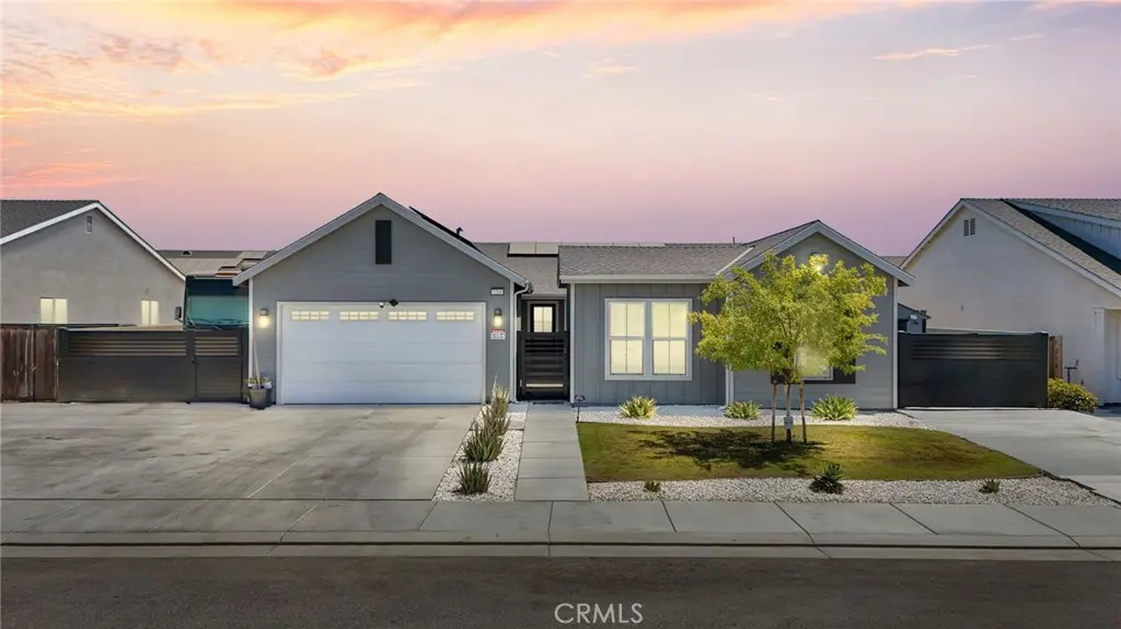 3204 Blue Creek, Shafter, CA — listing photo 1