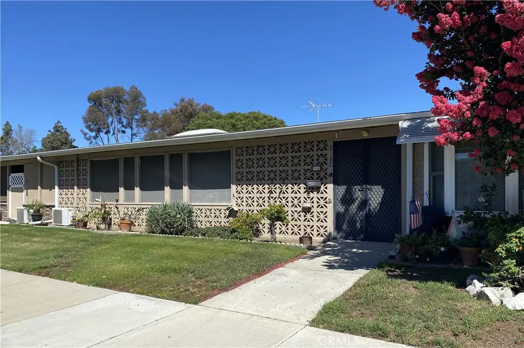 1060 Foxburg Rd. M9-218C, Seal Beach, CA — listing photo 1