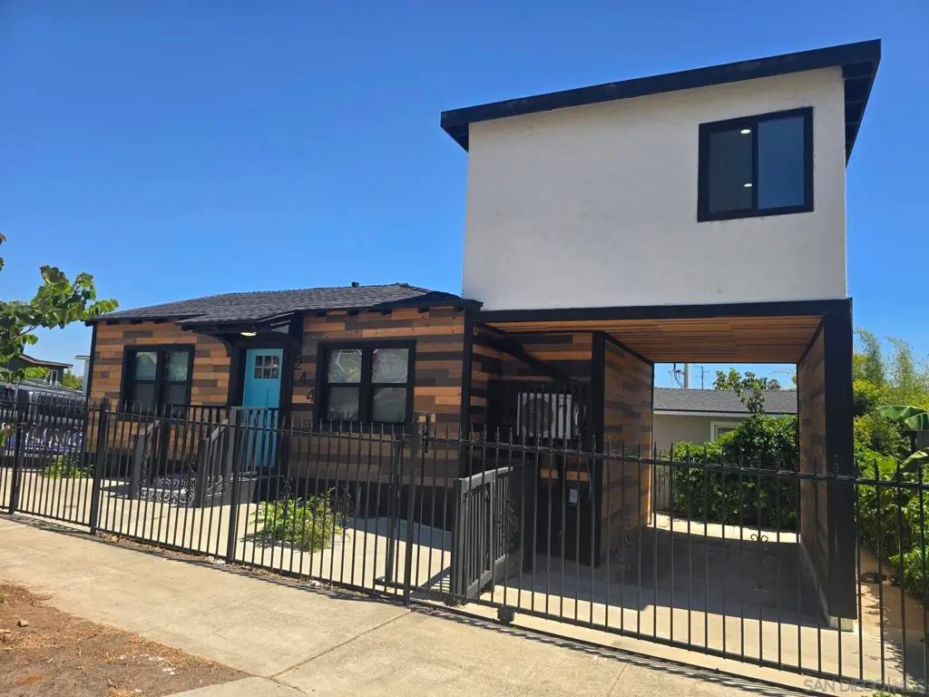 Single Family Residence for sale at 244 26Th St, San Diego, CA featuring 2 beds and 2 baths