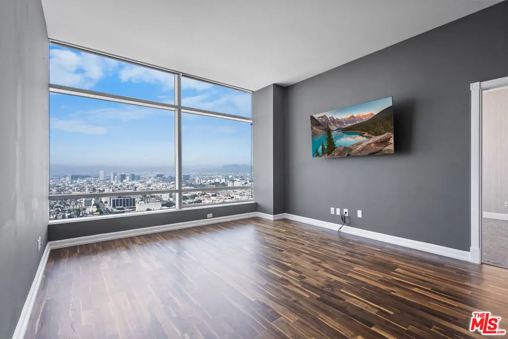 900 W Olympic Boulevard 38F, Los Angeles, CA — listing photo 1