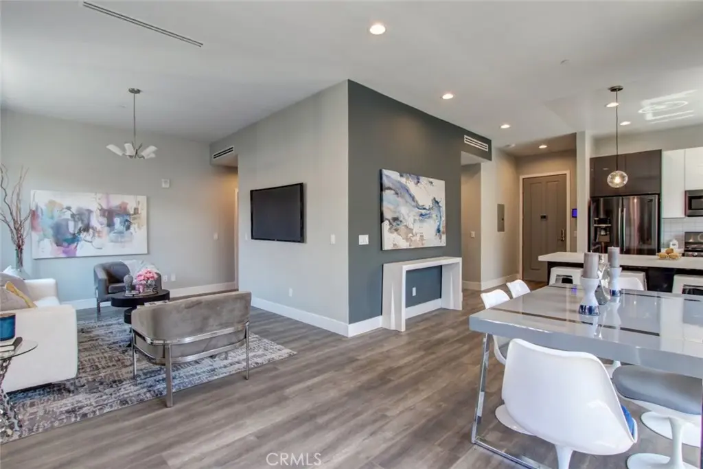 Condominium for rent at 330 Salem 304, Glendale, CA featuring 3 beds and 3 baths