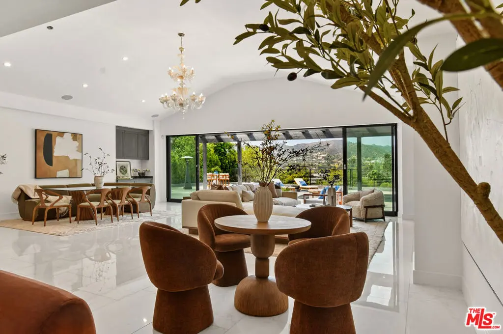 Single Family Residence for sale at 4423 Bergamo Drive, Los Angeles, CA featuring 4 beds and 5 baths