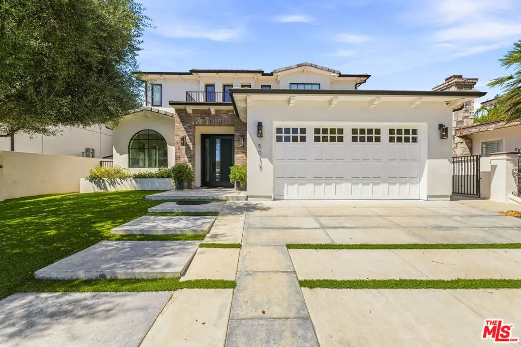5017 Hesperia Avenue, Encino, CA — listing photo 1