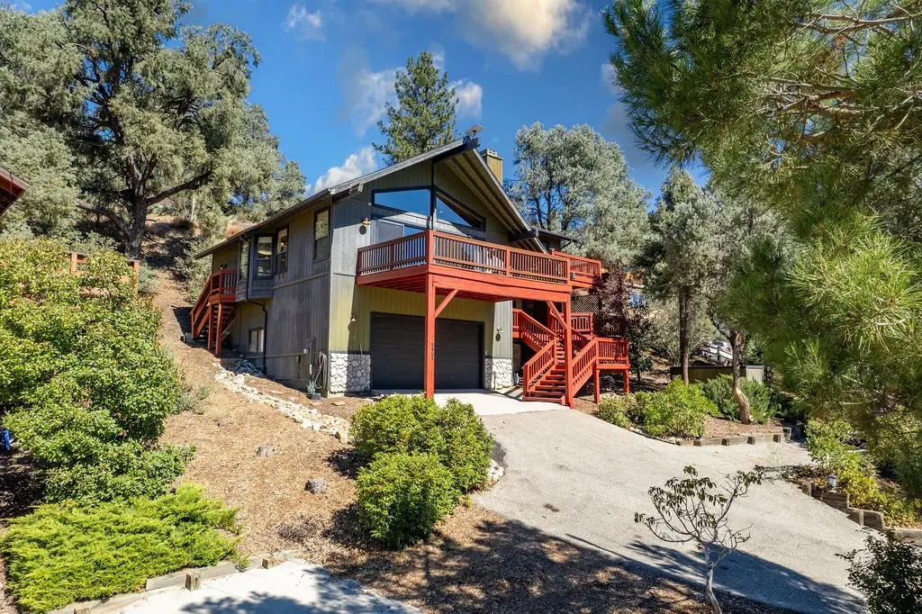2421 Oakwood Court, Pine Mountain Club, CA — listing photo 1
