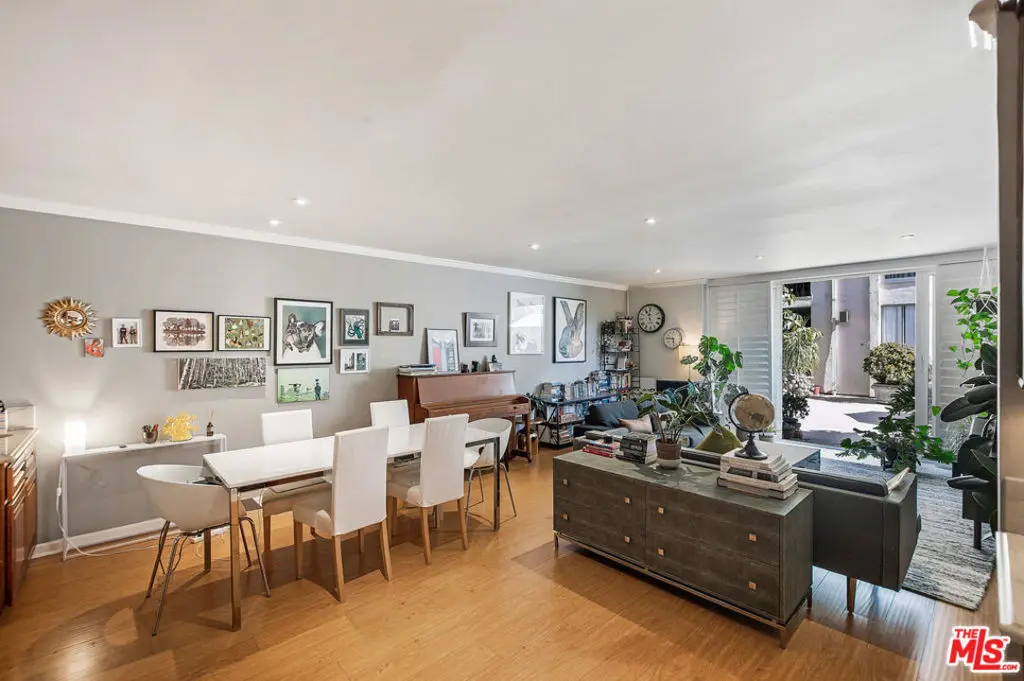 1351 N Crescent Heights Boulevard 118, West Hollywood, CA — listing photo 1