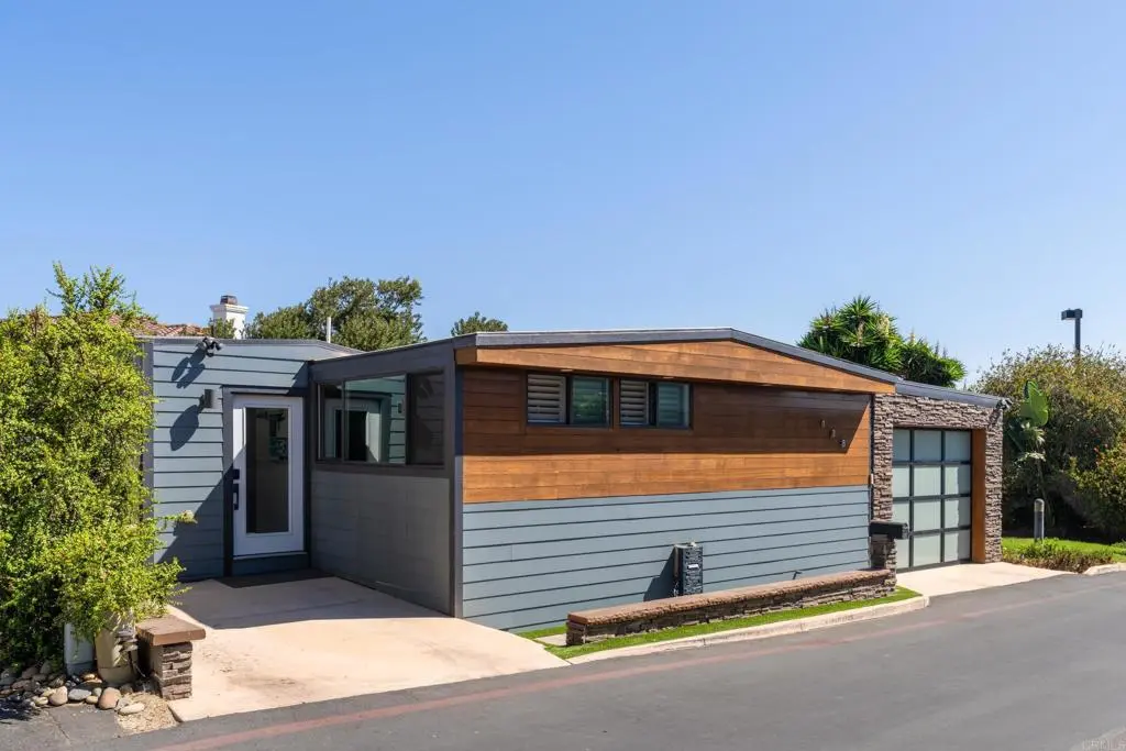 Manufactured In Park for sale at 6550 Ponto Dr 138, Carlsbad, CA featuring 2 beds and 2 baths