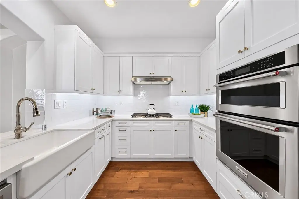 Condominium for sale at 2889 Plaza Del Amo 117, Torrance, CA featuring 3 beds and 3 baths