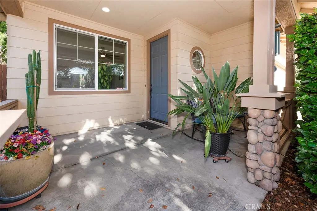 Single Family Residence for sale at 634 Salomon Dr, Orland, CA featuring 3 beds and 3 baths