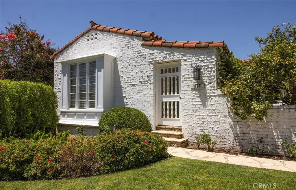 Single Family Residence for rent at 10781 Lindbrook, Los Angeles, CA featuring 4 beds and 4 baths