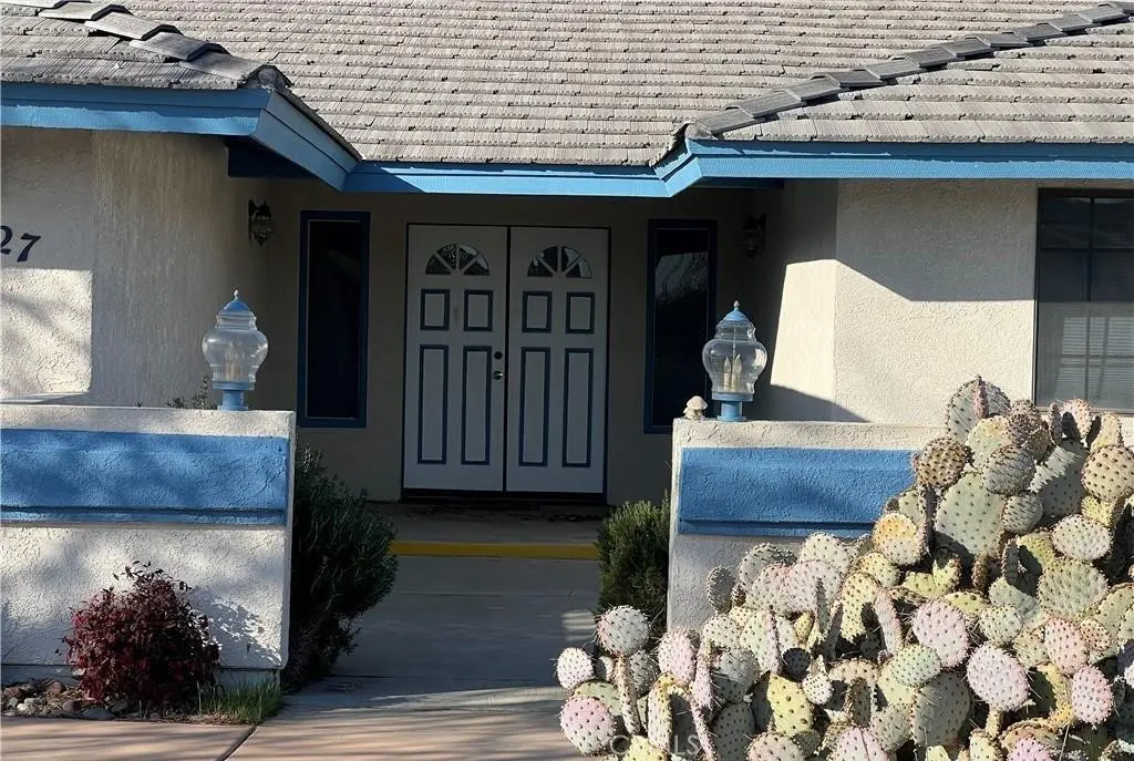 14627 Greenbriar, Helendale, CA — listing photo 1