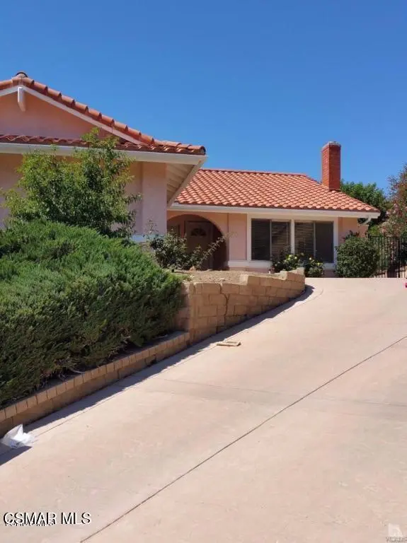 Single Family Residence for rent at 28625 Quaint Street, Agoura Hills, CA featuring 3 beds and 3 baths