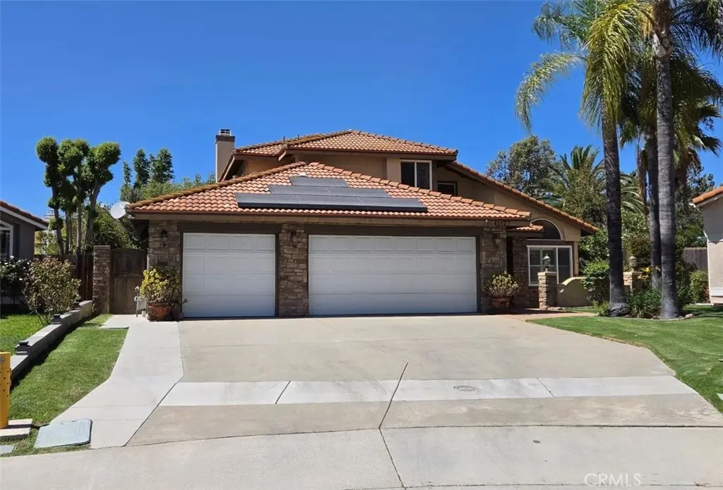 Single Family Residence for rent at 41827 Marwood Circle, Temecula, CA featuring 4 beds and 3 baths