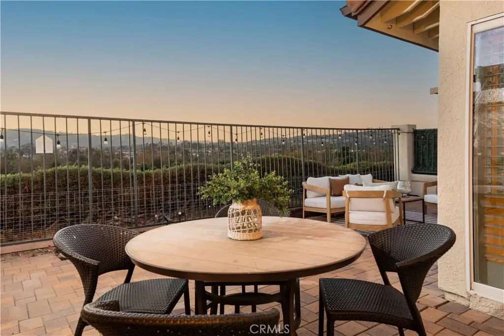 27515 Via Sequoia, San Juan Capistrano, CA — listing photo 1