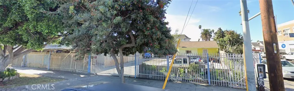 Triplex for sale at 6201 S Figueroa Street, Los Angeles, CA