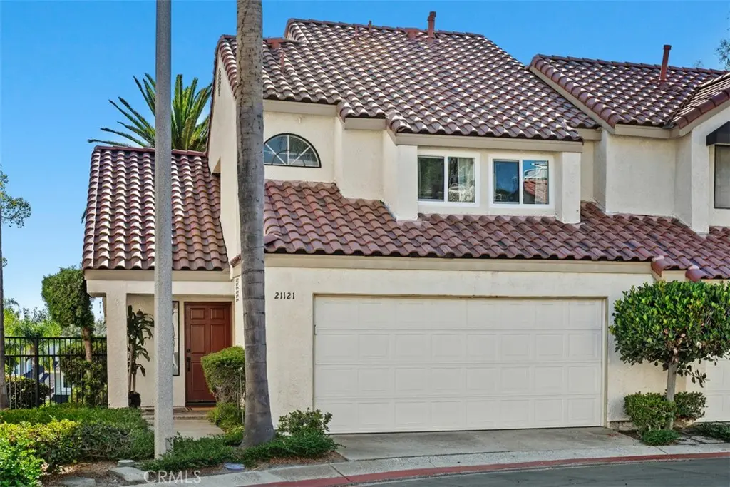21121 Calle De Paseo, Lake Forest, CA — listing photo 1