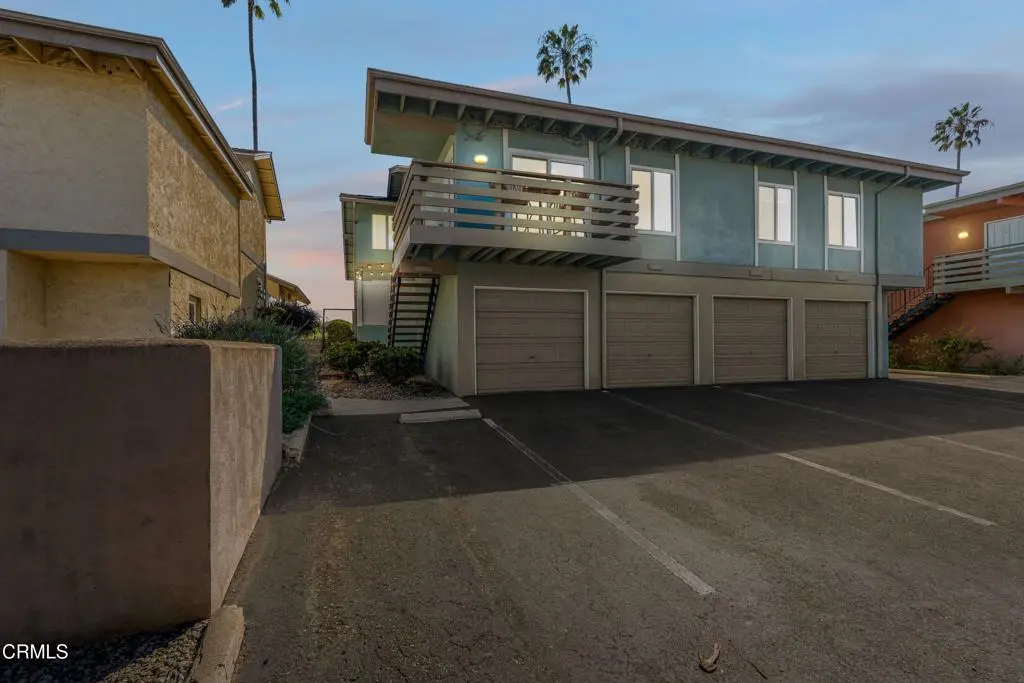3051 E Harbor Blvd, Ventura, CA — listing photo 1