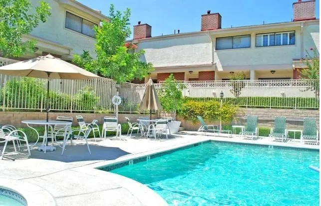 19451 Sherman Way 506, Reseda, CA — listing photo 1