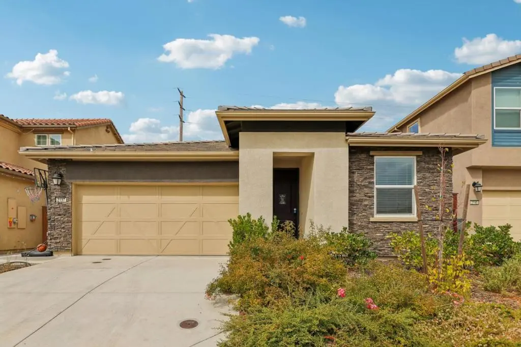 Single Family Residence for sale at 2137 Borealis Circle, Roseville, CA featuring 3 beds and 2 baths