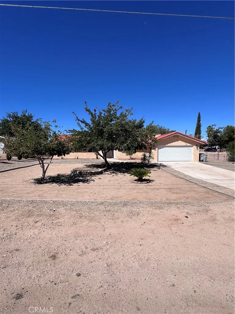 11490 4th, Hesperia, CA — listing photo 1