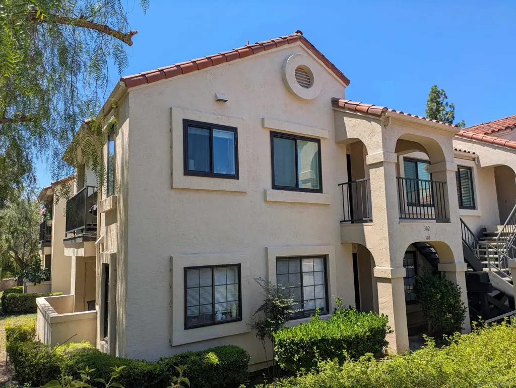 Residential Lease for rent at 13219 Wimberly Sq, San Diego, CA featuring 2 beds and 2 baths