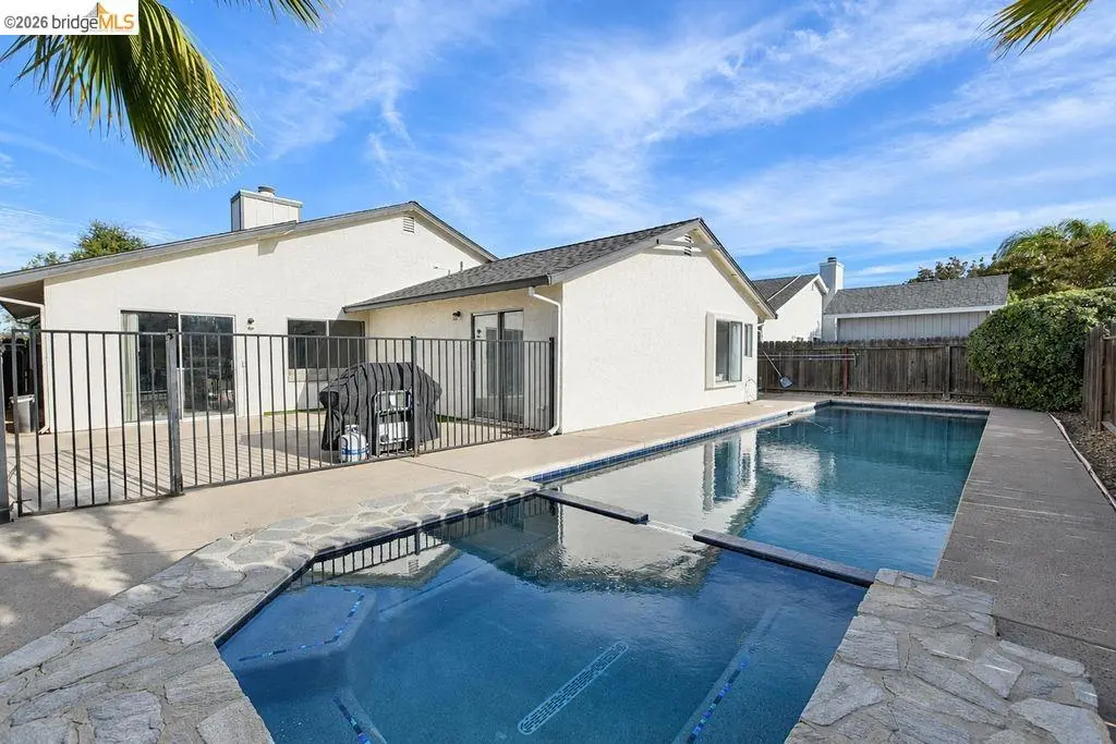 Single Family Residence for sale at 4239 Sequoia Drive, Oakley, CA featuring 3 beds and 2 baths