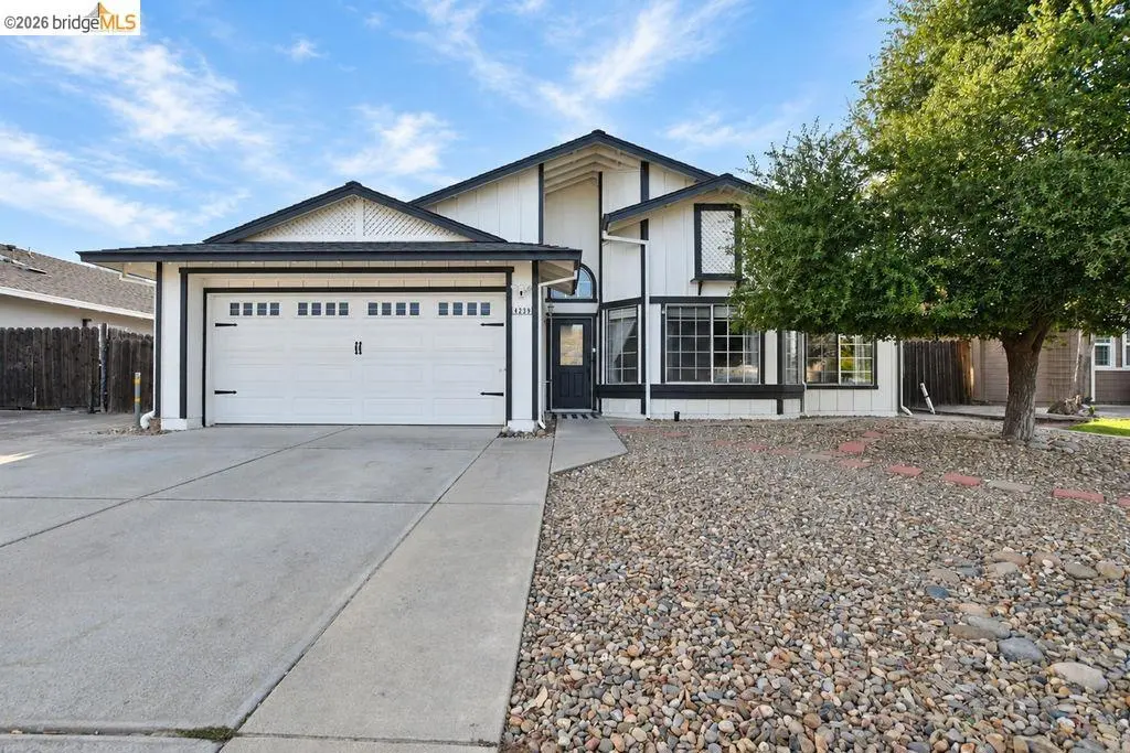 Single Family Residence for sale at 4239 Sequoia Drive, Oakley, CA featuring 3 beds and 2 baths