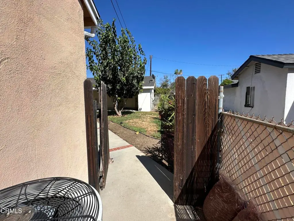 Single Family Residence for rent at 9710 Kester Avenue, Los Angeles, CA featuring 2 beds and 1 bath
