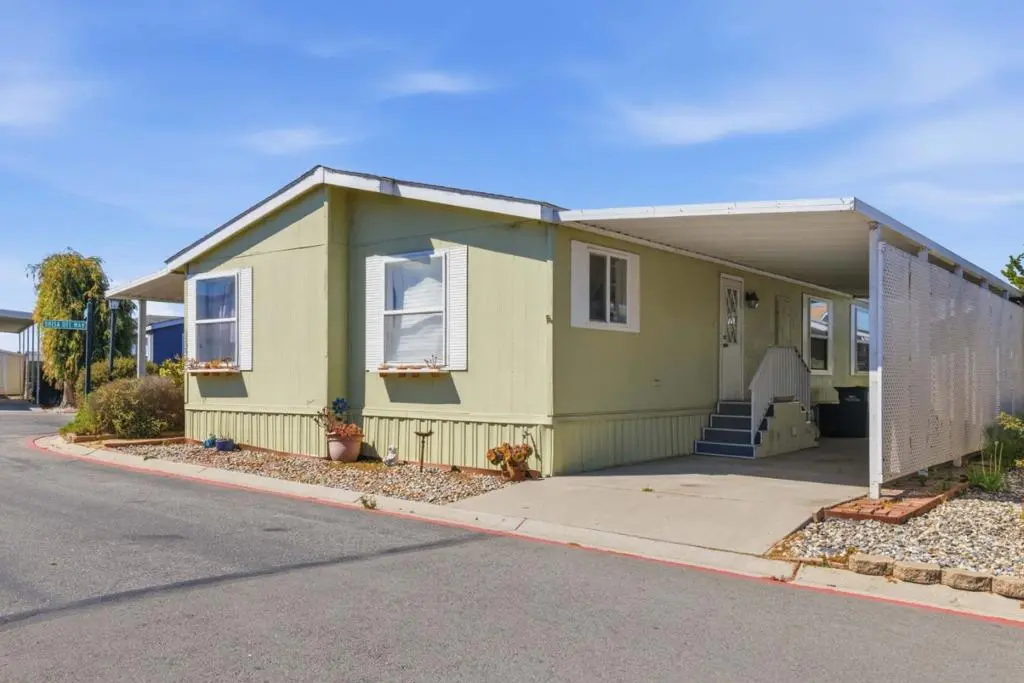 13334 Mira Loma 284, Castroville, CA — listing photo 1