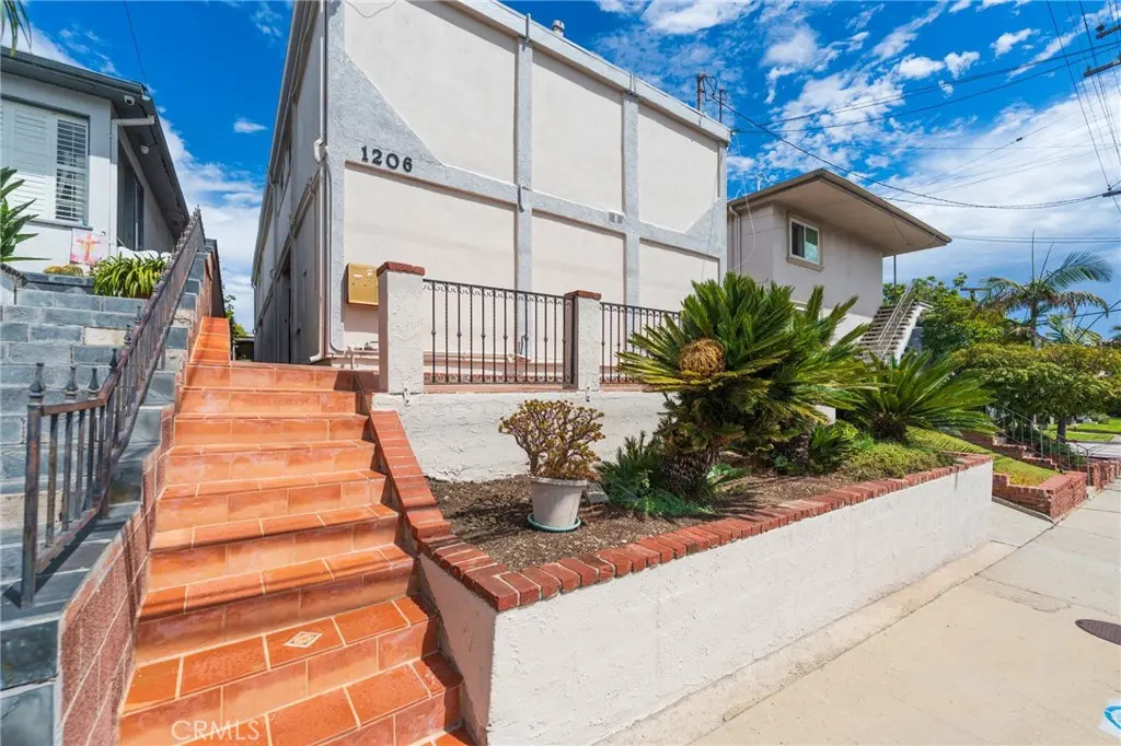 1206 W 25th Street, San Pedro, CA — listing photo 1