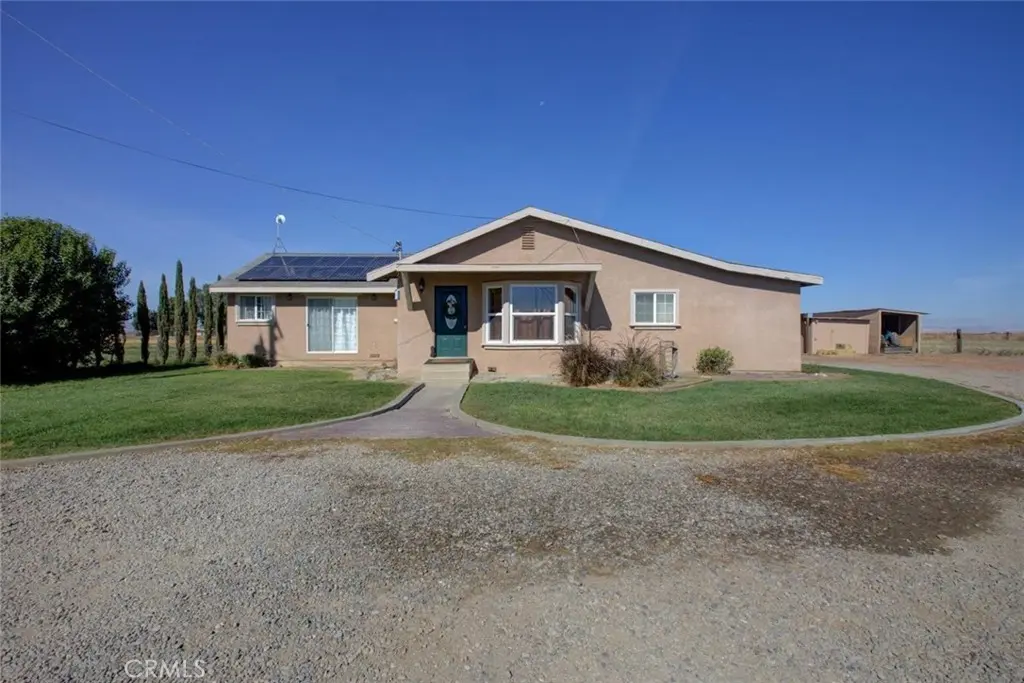 26704 Fahey, Gustine, CA — listing photo 1