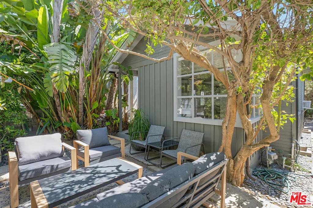 30 Fleet Street, Venice, CA — listing photo 1