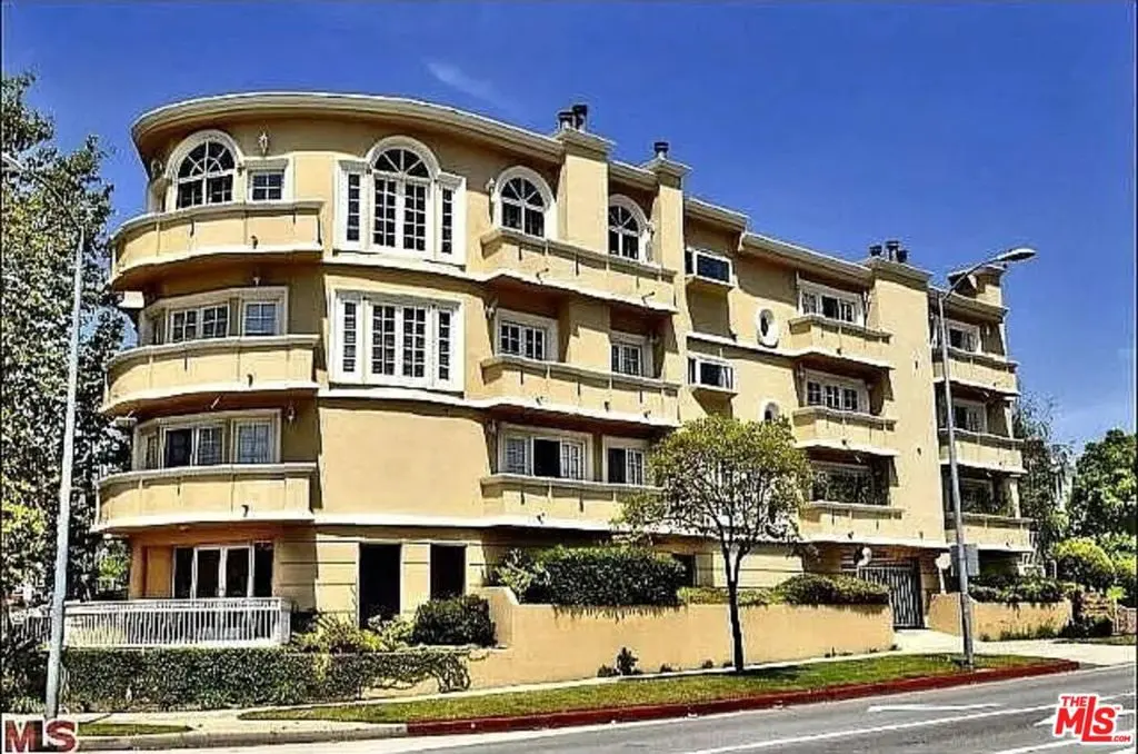 Condominium for rent at 1278 S Camden Drive 304, Los Angeles, CA featuring 2 beds and 3 baths