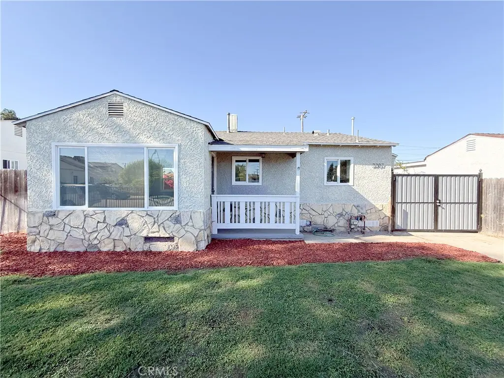 2207 W 132ND, Compton, CA — listing photo 1