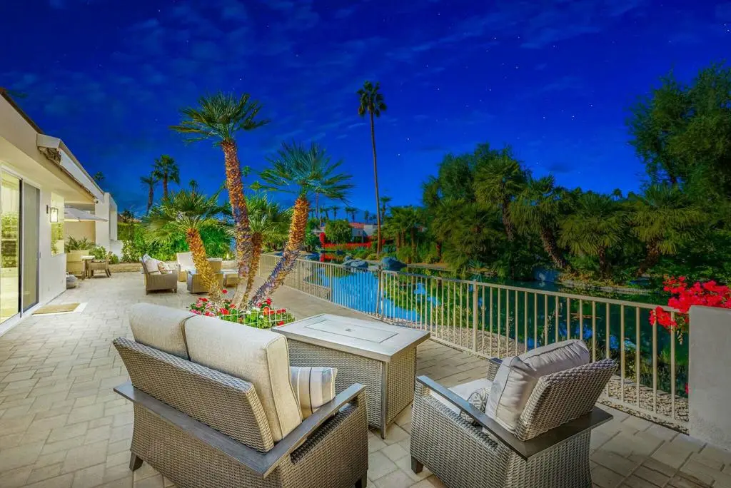 Single Family Residence for sale at 75330 14th Green Drive, Indian Wells, CA featuring 2 beds and 3 baths