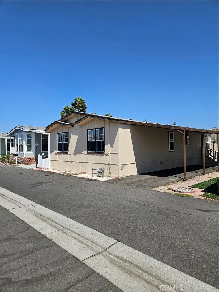 Manufactured In Park for sale at 200 N grand Avenue 53, Anaheim, CA featuring 3 beds and 2 baths
