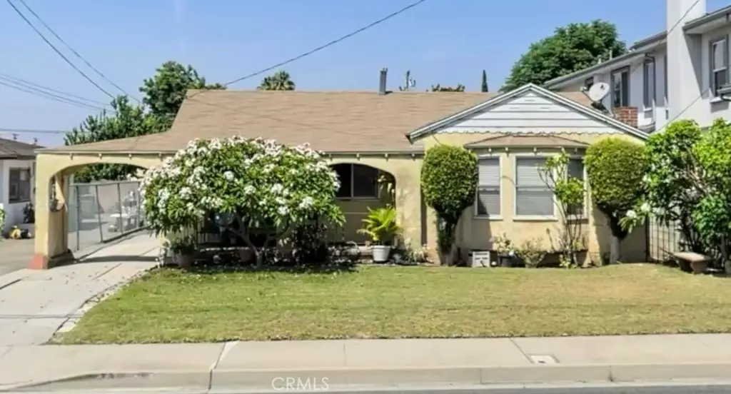 Duplex for sale at 1017 - 1019 S. Atlantic Blvd, Alhambra, CA