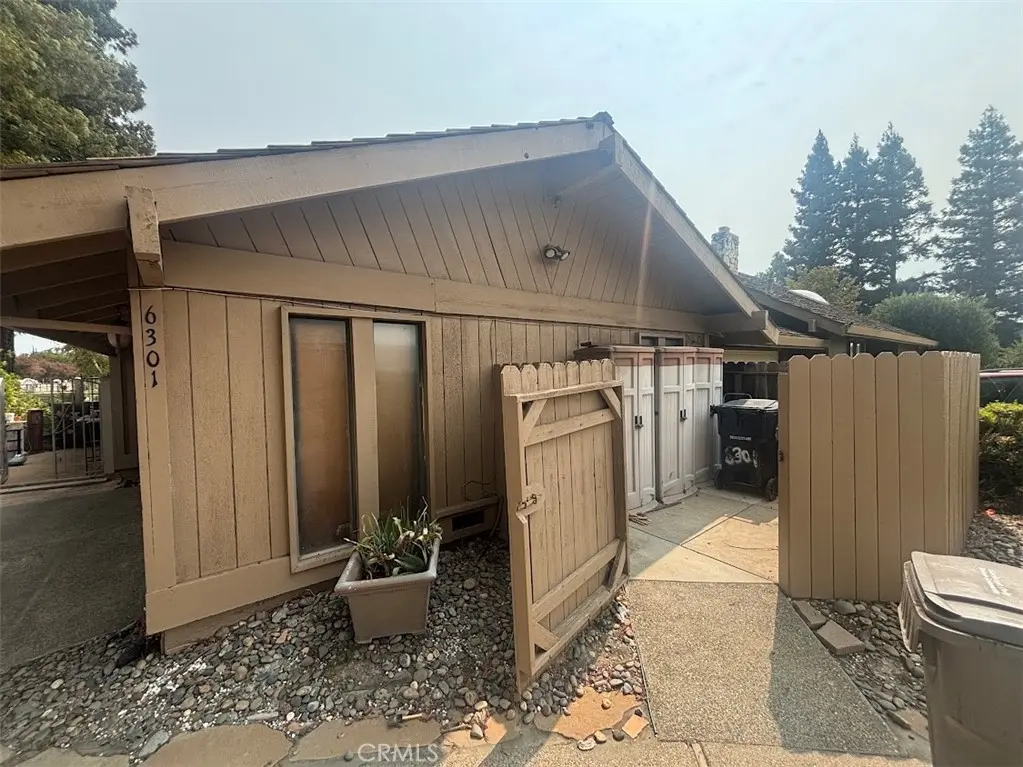 6301 Riverside, Sacramento, CA — listing photo 1