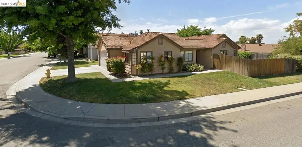Single Family Residence for sale at 1800 Santa Fe St, Oakley, CA featuring 3 beds and 2 baths