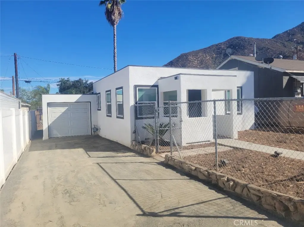 Single Family Residence for sale at 33174 Tetterington, Lake Elsinore, CA featuring 3 beds and 2 baths